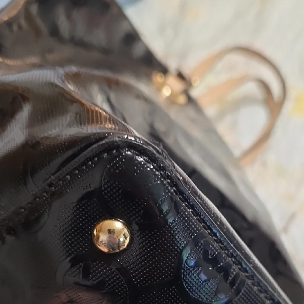 MICHAEL Michael Kors Black & Gold Tote